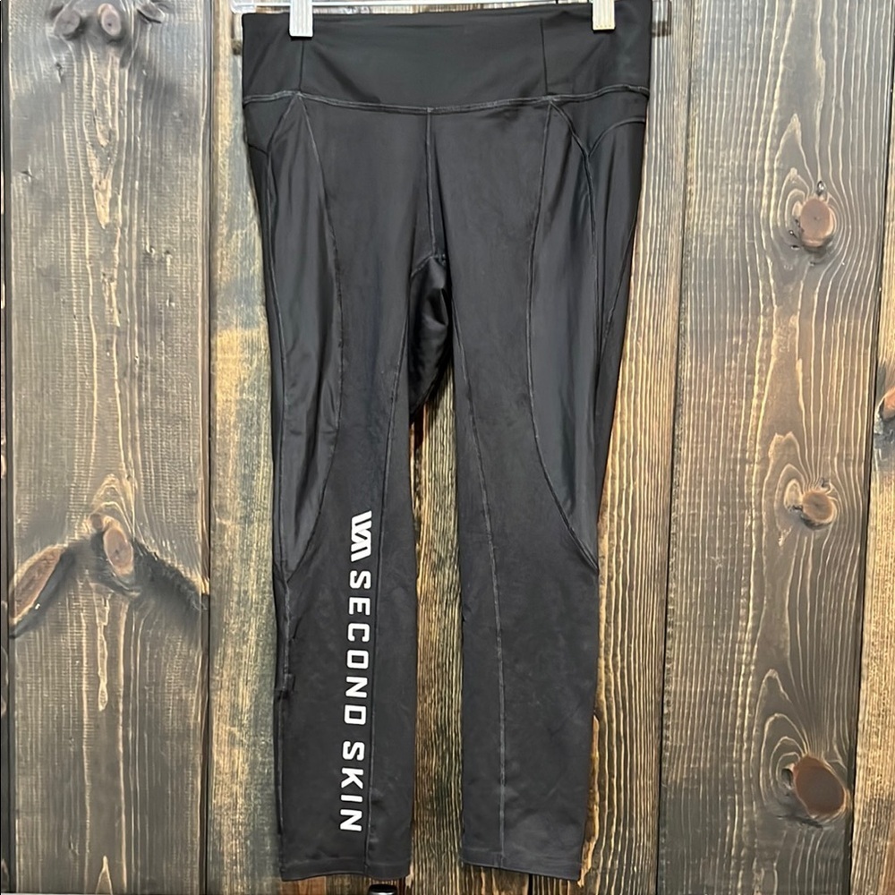 NWT Second Skin Black Quatroflx Compression Leggings S Athletic Outdoor Active